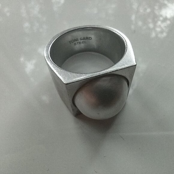 Toni Gard Stainless Steel Pearl Ring Size 7.75 - Picture 2 of 7